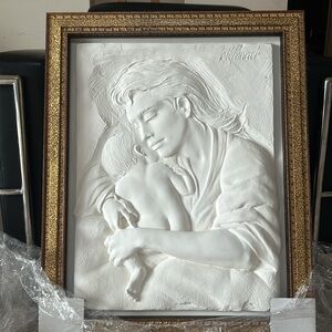 Bill Mack ‘CARING’ sandstone art